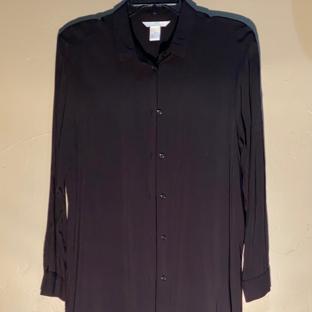 Black button top